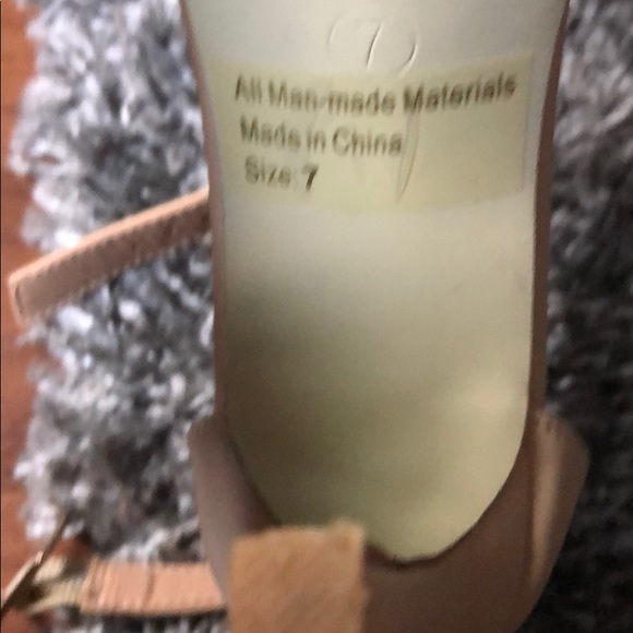 High heels - Picture 4 of 5